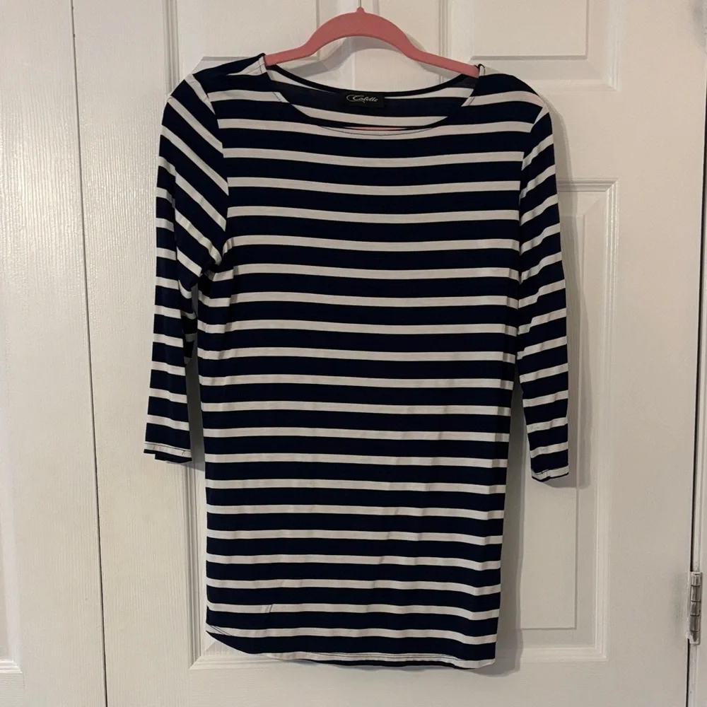 Striped Navy and White Top - Picture 3 of 7